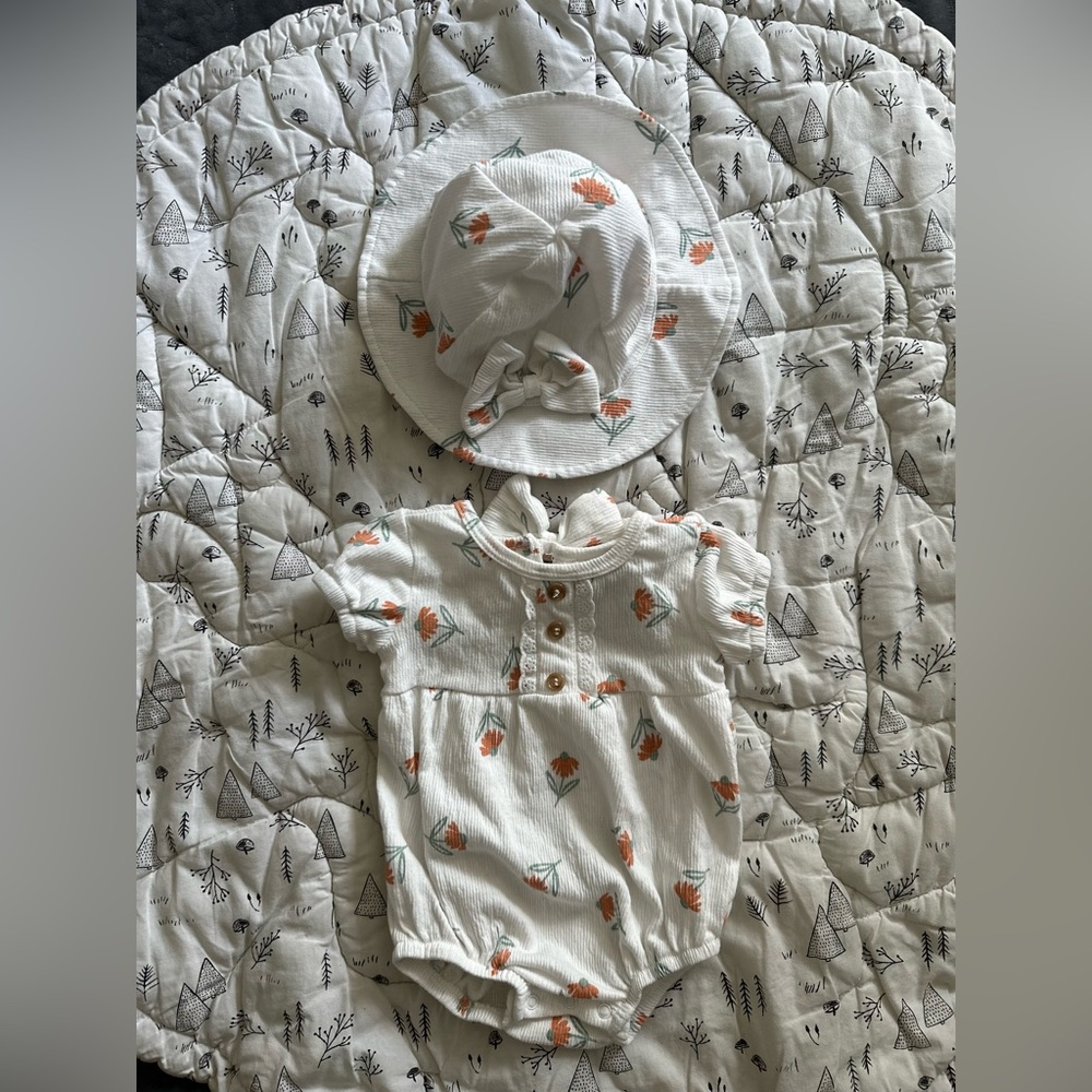 Nicole Miller White and Orange Floral Bodysuit with Hat